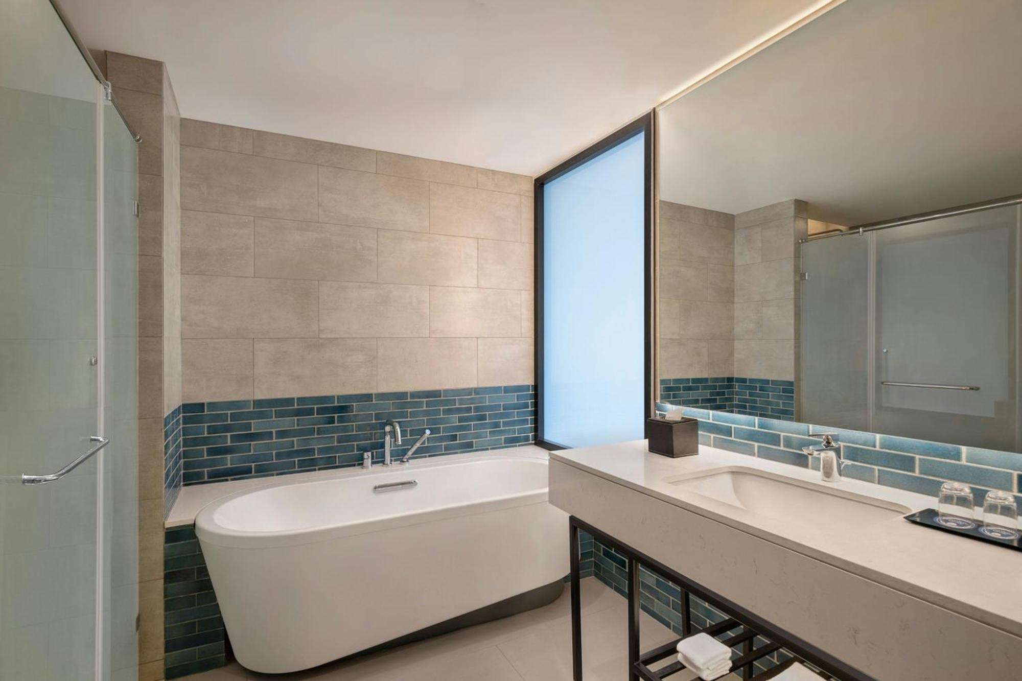 Four Points By Sheraton Chennai, Velachery Exterior photo
