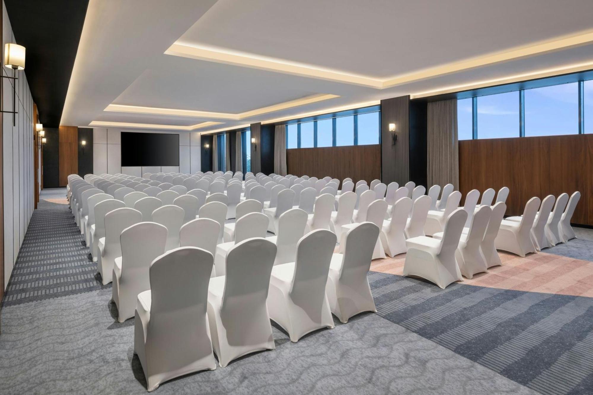 Four Points By Sheraton Chennai, Velachery Exterior photo