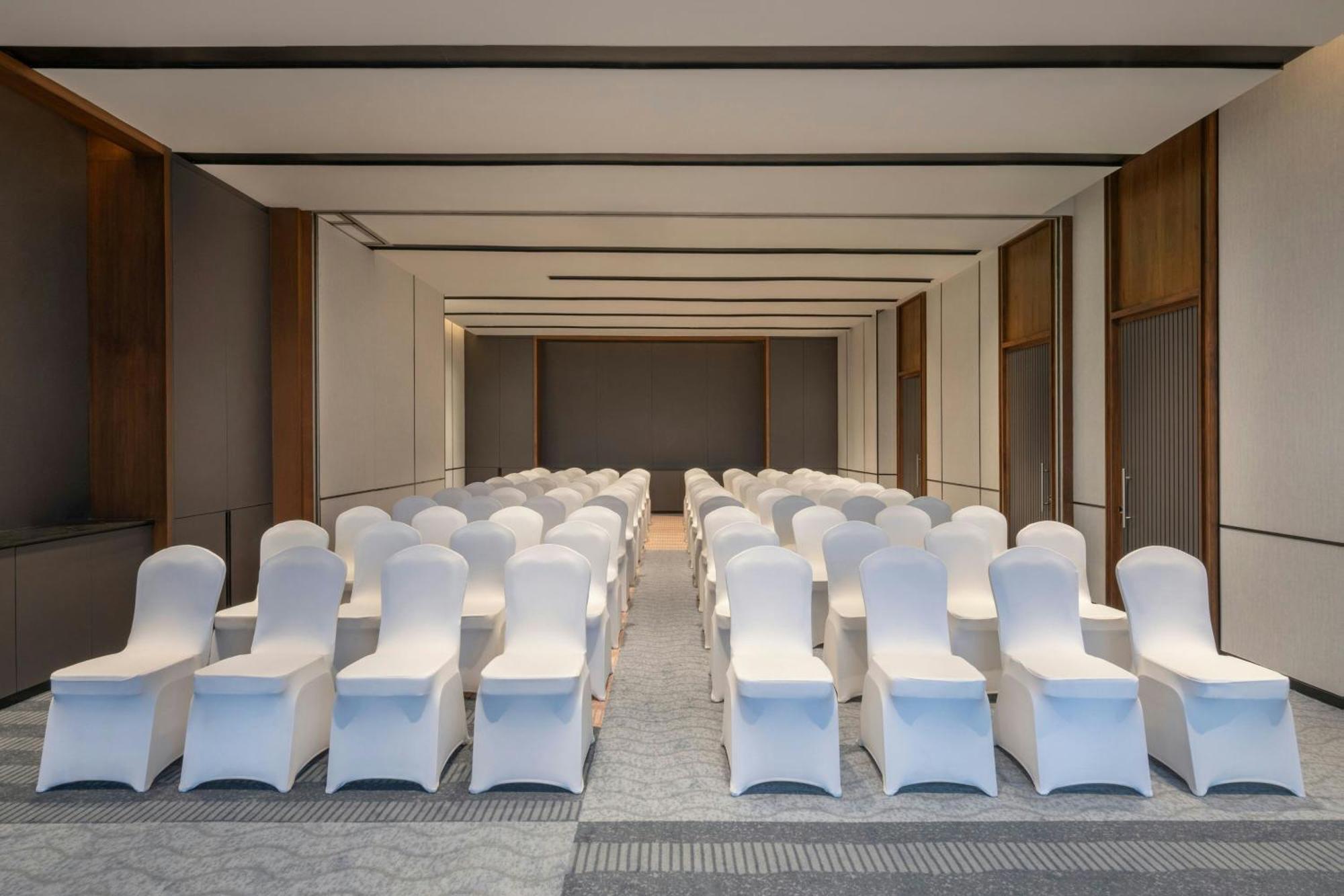 Four Points By Sheraton Chennai, Velachery Exterior photo