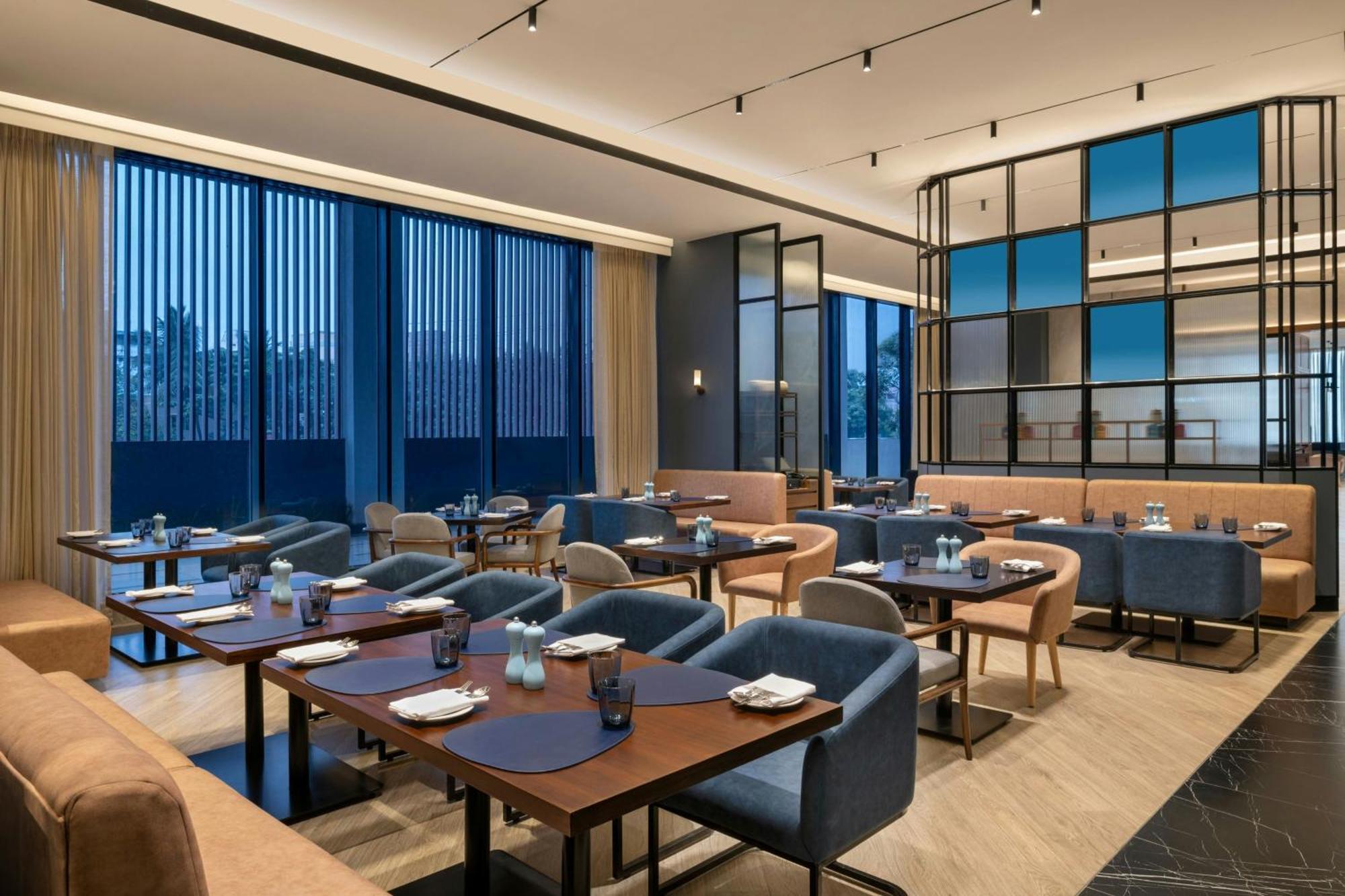 Four Points By Sheraton Chennai, Velachery Exterior photo